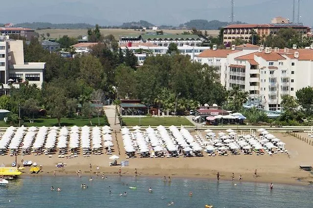 Larissa Club Hotel 3*