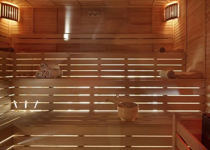 Larissa Club Hotel 3*